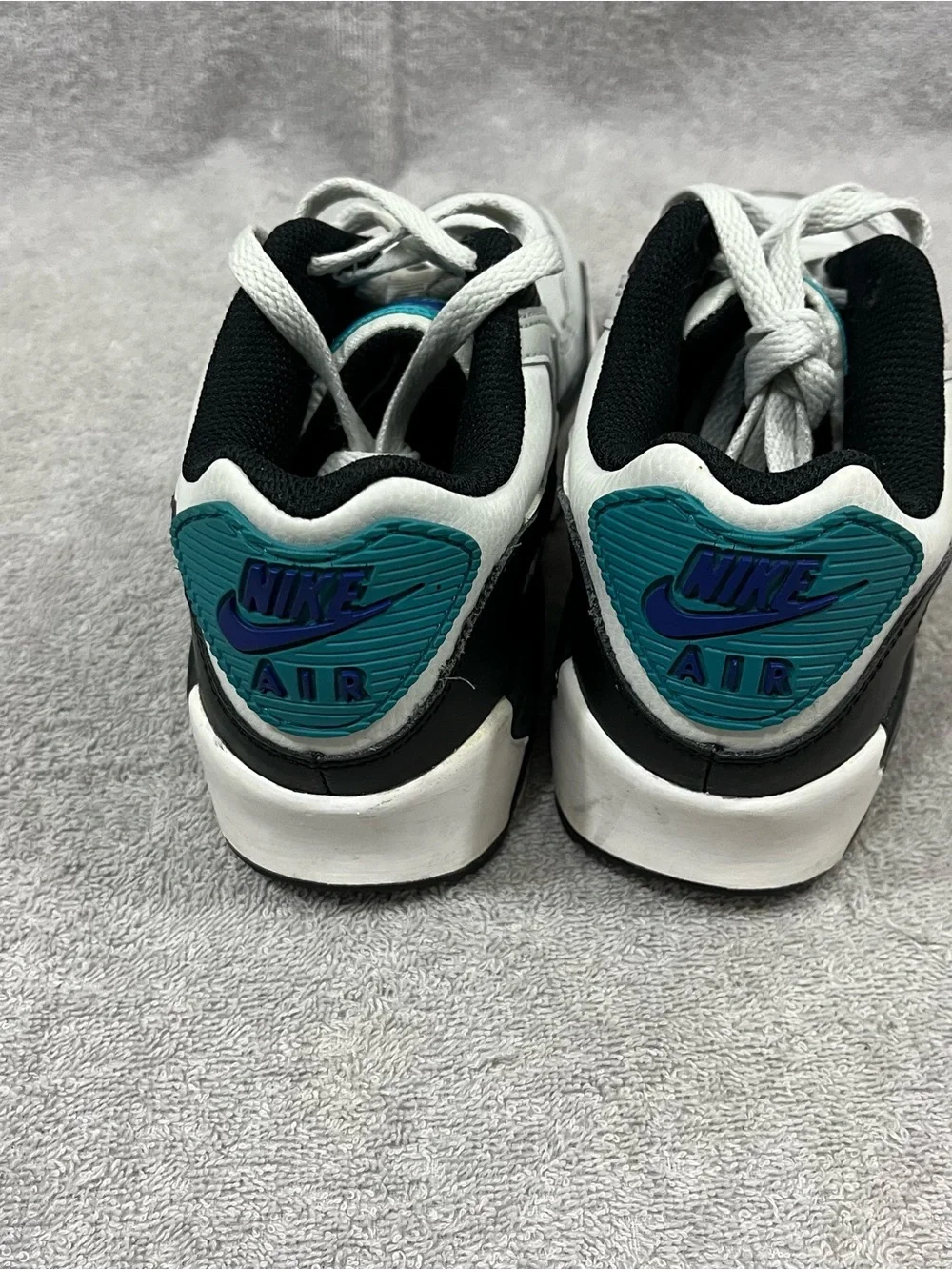 Nike Air Max 90 Size 4Y Black/Hyper Blue/Photon Dust CD6864-003 Youth